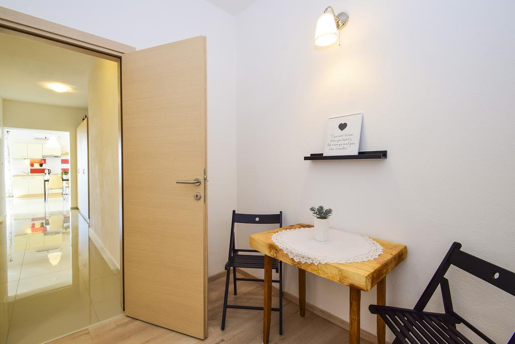 Amadrian Apartments شيبينيك المظهر الخارجي الصورة