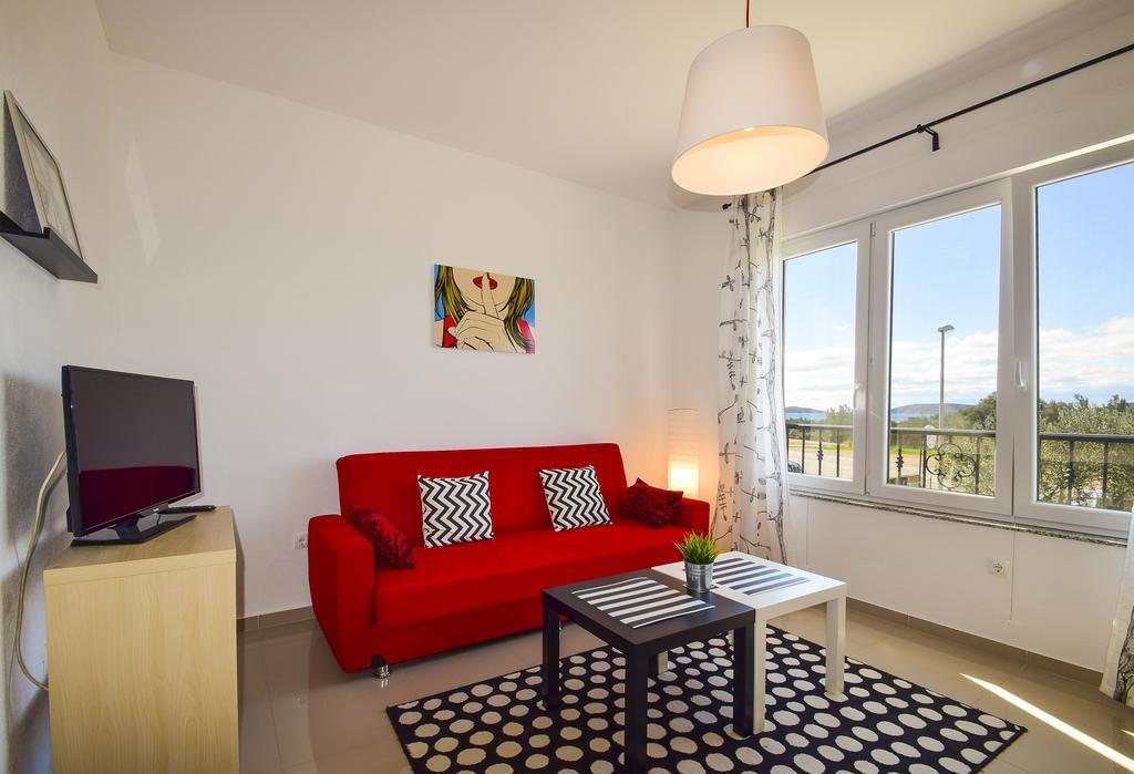 Amadrian Apartments شيبينيك المظهر الخارجي الصورة