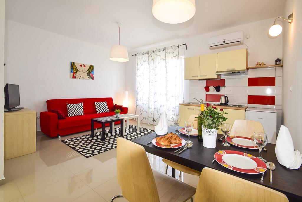 Amadrian Apartments شيبينيك المظهر الخارجي الصورة