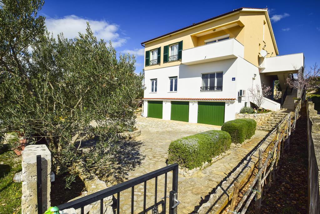 Amadrian Apartments شيبينيك المظهر الخارجي الصورة